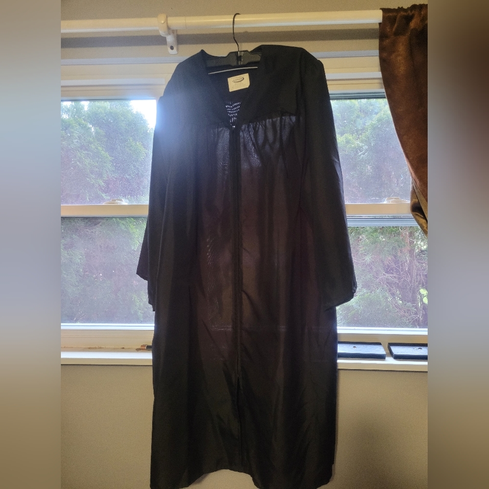 Graduation gown